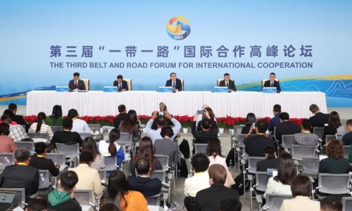 第三屆“一帶一路”高峰論壇，向各國企業(yè)家發(fā)出召喚，攜手實現(xiàn)共同發(fā)展繁榮（環(huán)球網）