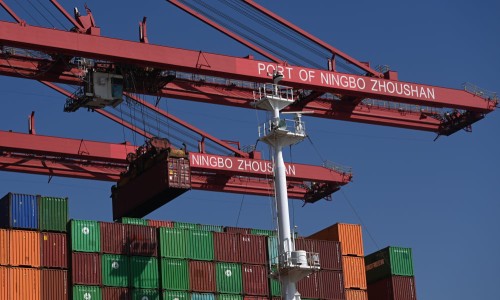 港媒：中國像變形金剛，變招拆招終逆襲（環(huán)球時(shí)報(bào)）