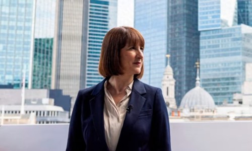 英媒披露報(bào)道多名金融高官將隨英財(cái)相訪華，“凸顯此訪對(duì)英國(guó)政府的重要性”（環(huán)球時(shí)報(bào)）