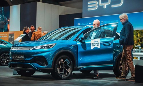 德媒報道“向中國學(xué)習(xí)意味著學(xué)習(xí)取勝？德國汽車制造商別無選擇”（環(huán)球時報）